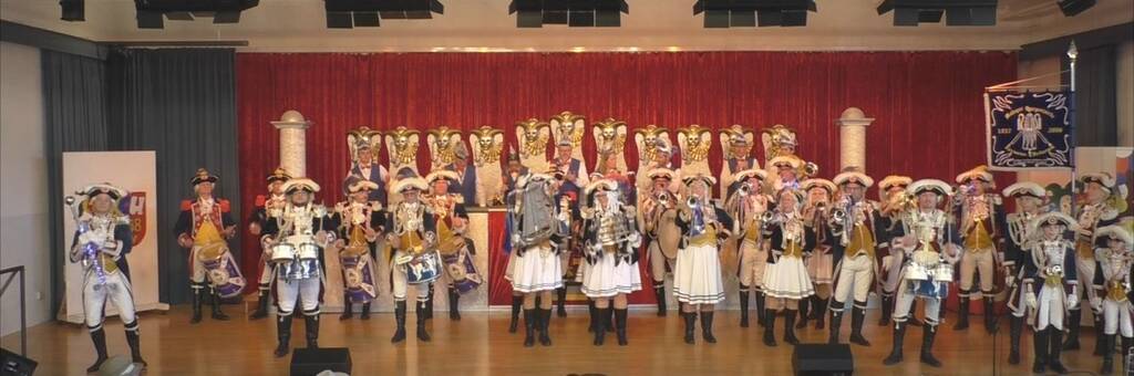 Der Spielmannszug der Mainzer Ranzengarde auf der Herrensitzung am 23.02.2025